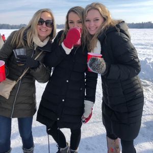 Meet your Posher, Gloria